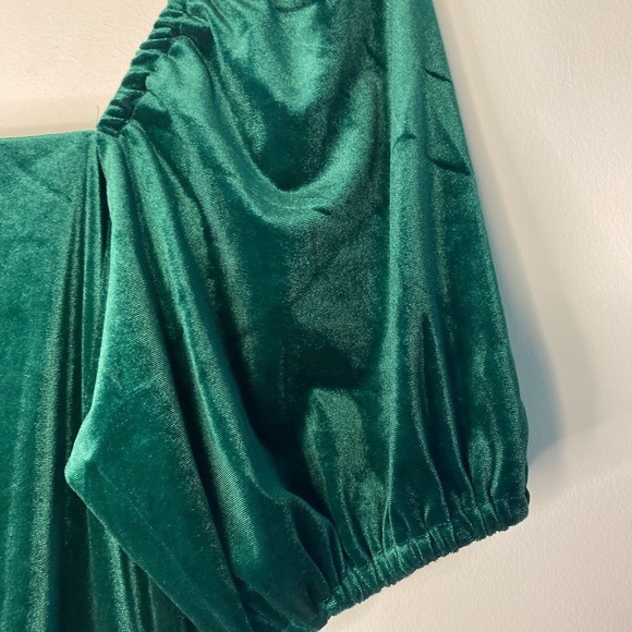 NWT Rachel Zoe Green Holiday Velvet Off The Shoulder Fancy Shirt Size XS - Picture 11 of 13
